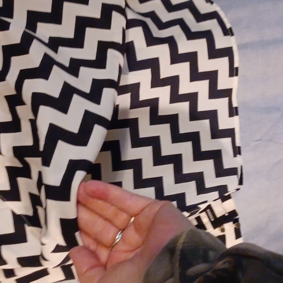 Women's sheer patterned blouse - Picture 4 of 6